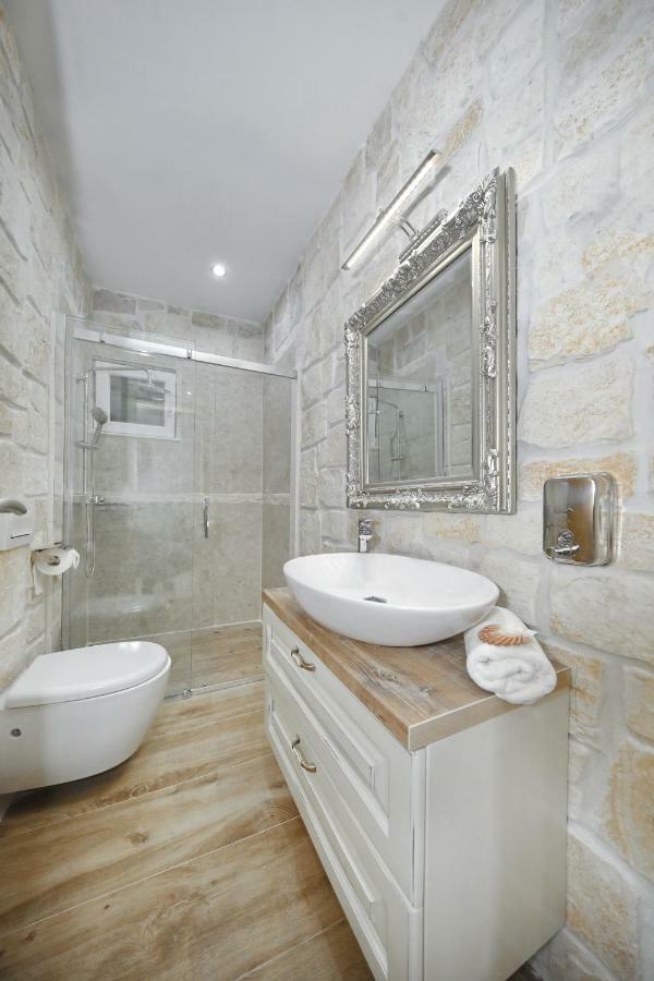 Holiday Home Petar Drage Exterior foto