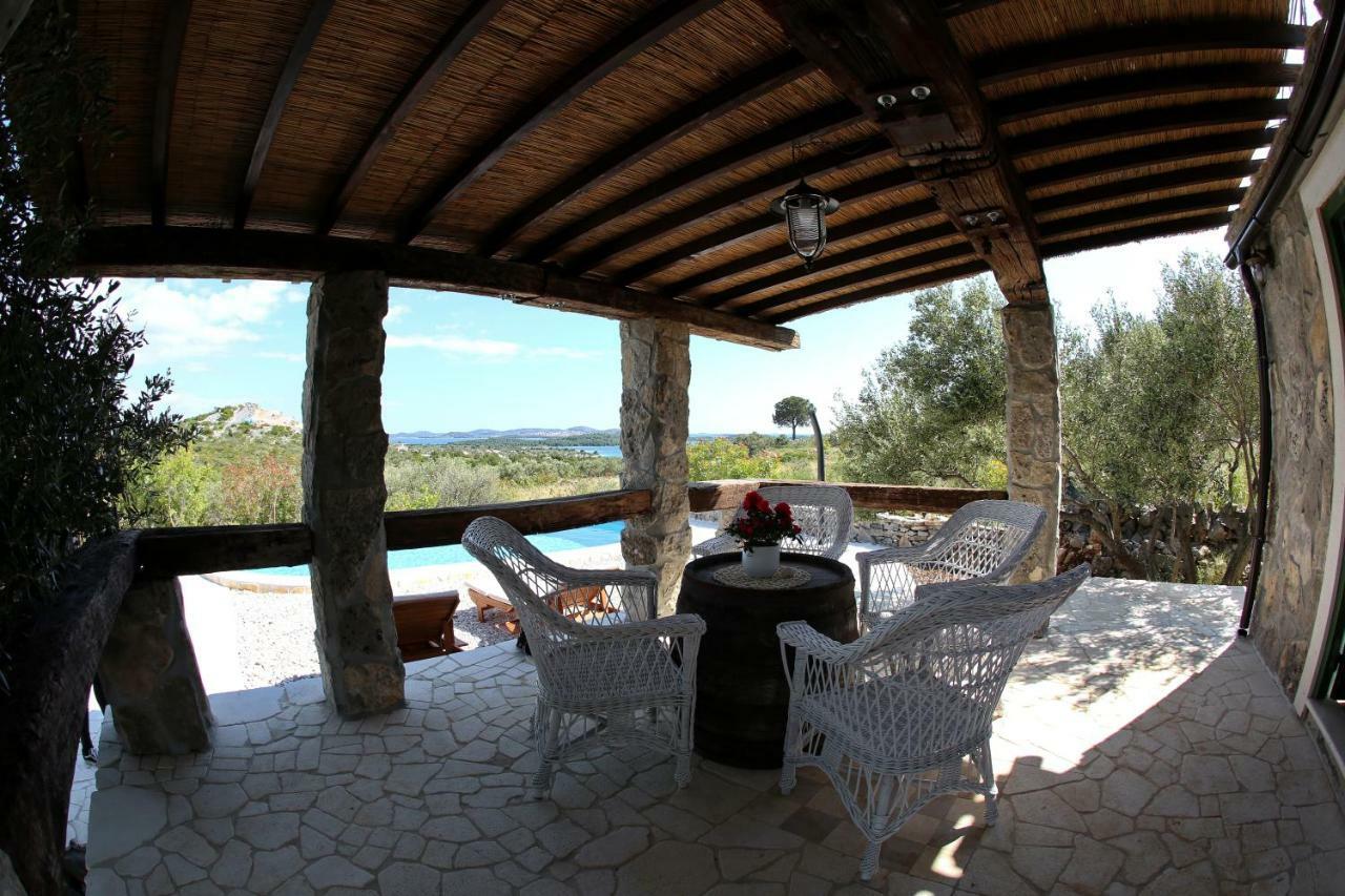 Holiday Home Petar Drage Exterior foto